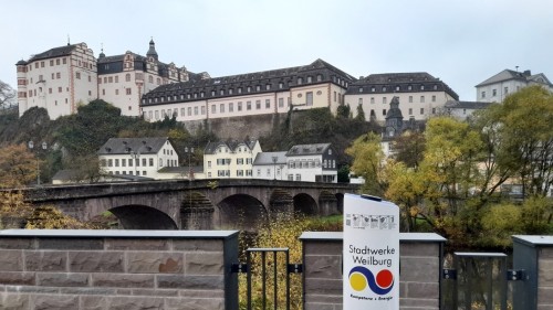 Start-Bild E-Mobilität.jpg
